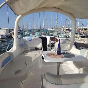  Botel Ohana Spain